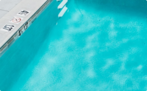 Clear pool with proper water circulation from a well-run pump in Orlando